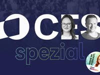 Podcast-Grafik mit zwei Moderatoren und dem Text 'OCES spezial' sowie einem runden Logo.