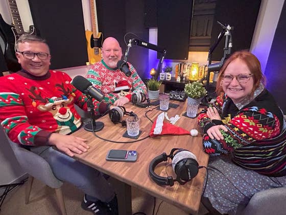 überMORGEN-Podcast – Casa Casi zu Gast: Tech, Trends und Tannenduft