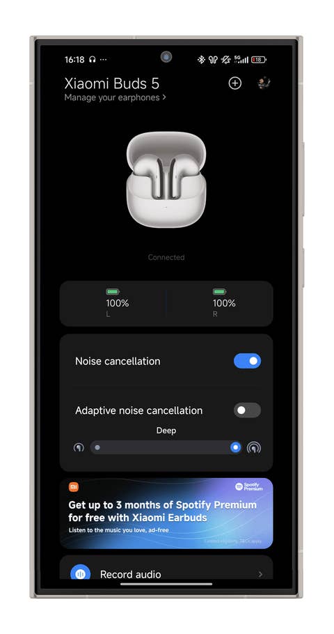 Schnittstelle der Xiaomi Buds 5 App, die den Batteriestatus und die Optionen zur Geräuschunterdrücku