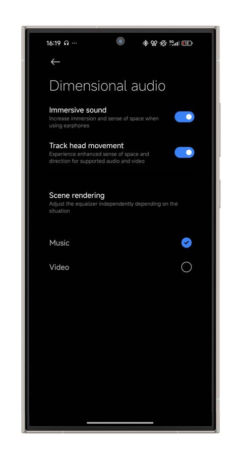 Einstellungsbildschirm für Xiaomi Buds 5 mit Optionen für immersiven Sound und Szenenrendering.