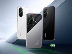 Drei Xiaomi Poco F7 Smartphones in Silber, Schwarz und Weiß vor einem geometrischen Hintergrund.